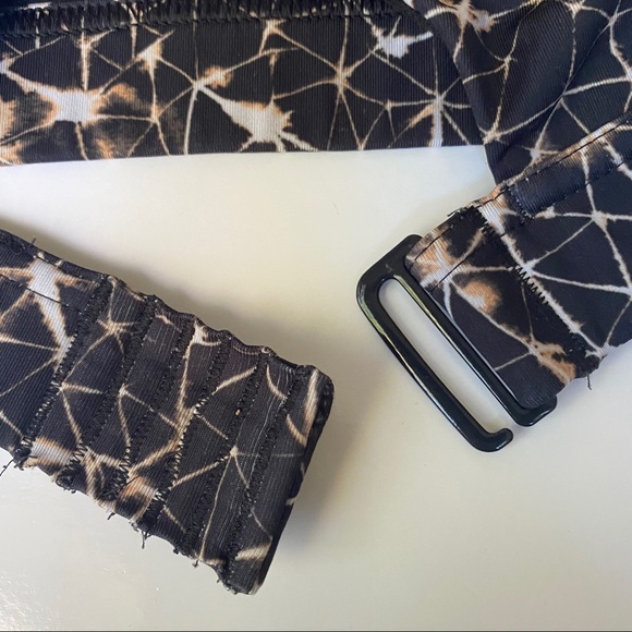 Lululemon Adjustable All Sport Gym Bra 6 NWOT - Picture 8 of 12